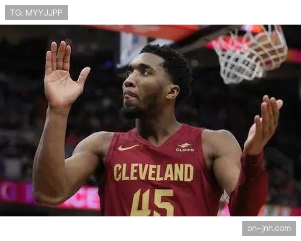 官方通告：骑士队米切尔因膝伤预计缺席剩余常规赛，目标季后赛复出